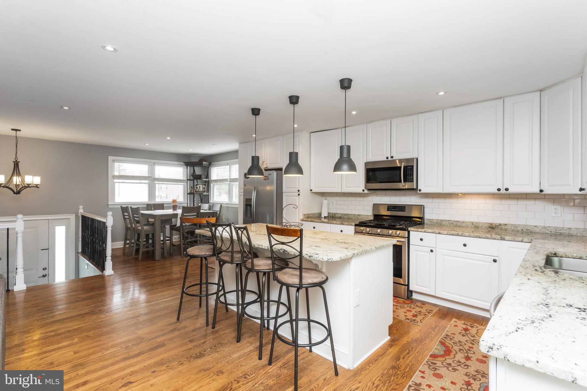 WESTBURY - Residential