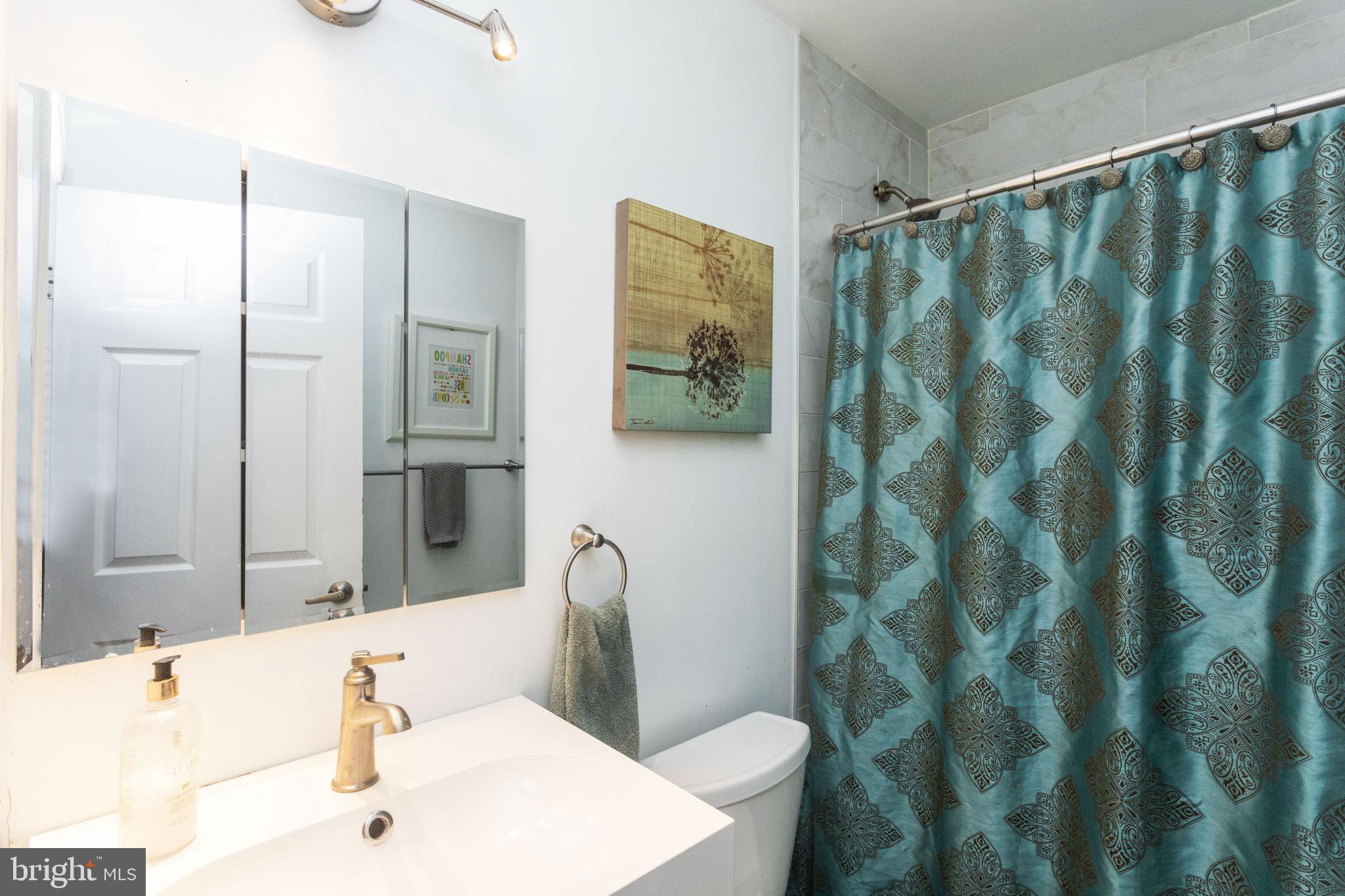 WESTBURY - Residential