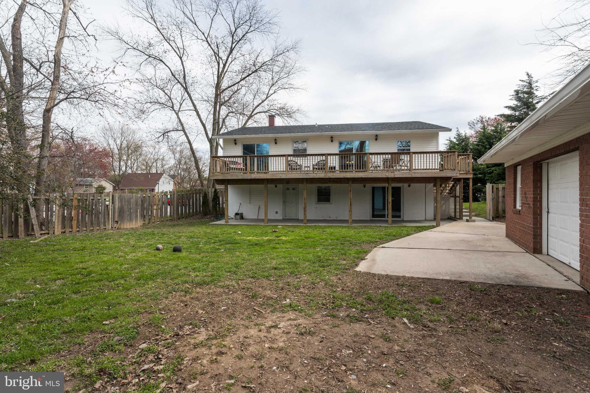 WESTBURY - Residential