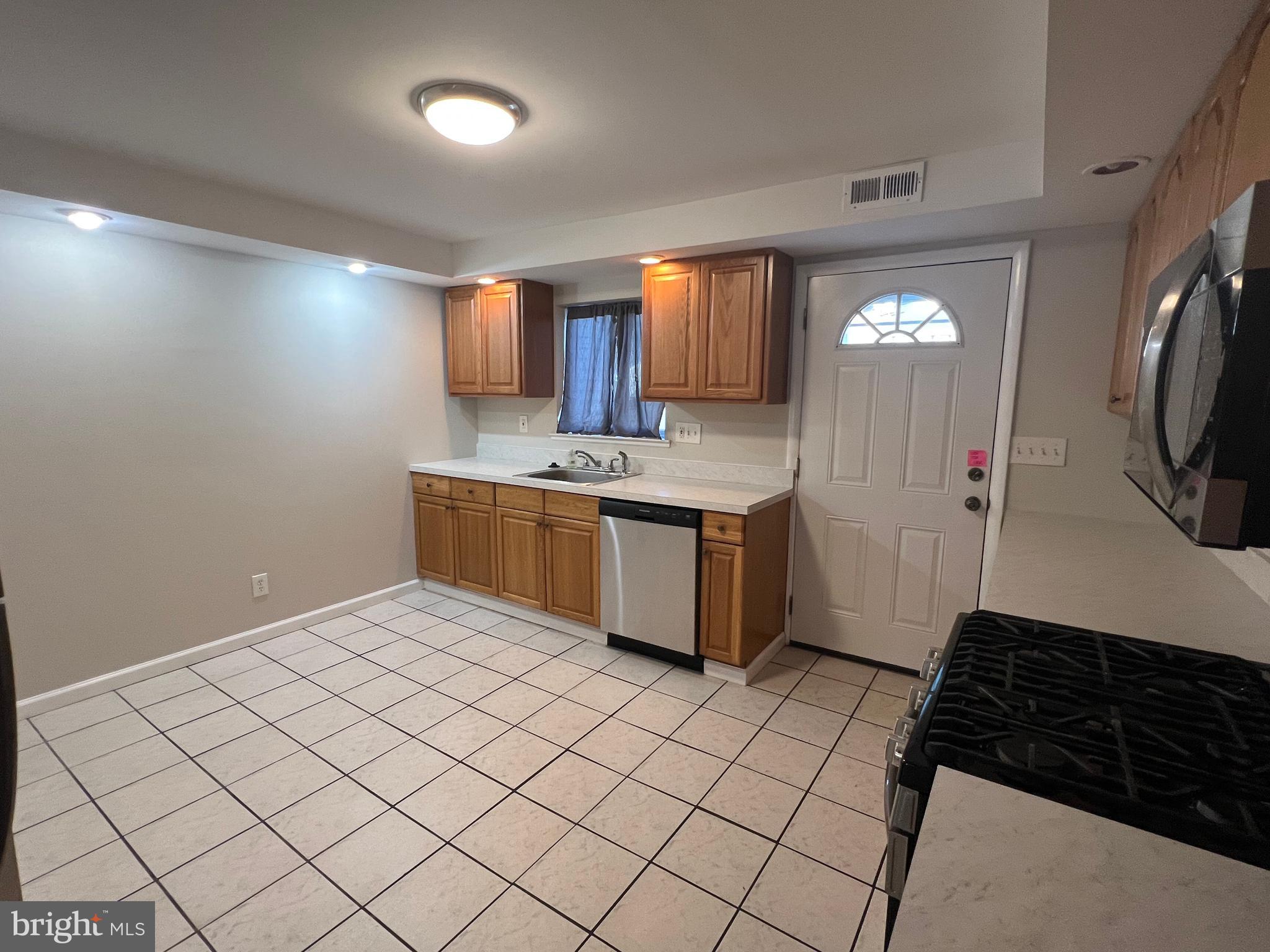 HARRIMAN - Residential Lease