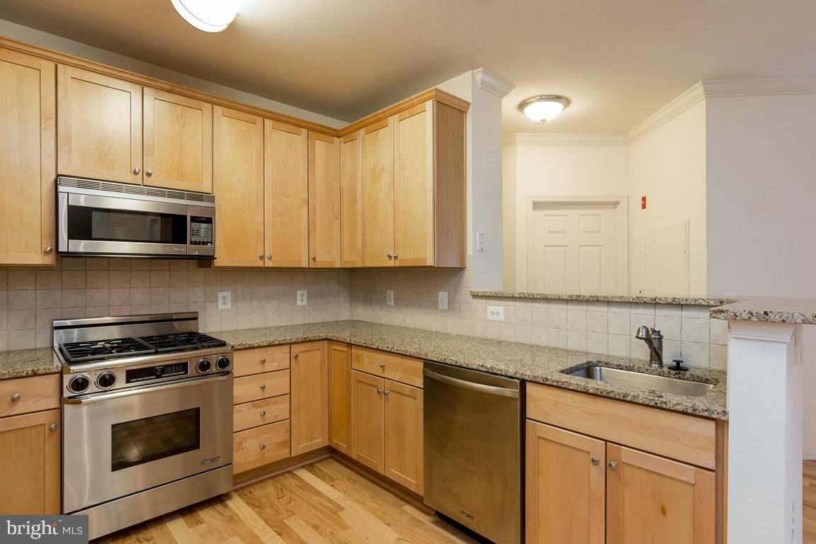 WHITE FLINT STATION - Residential Lease