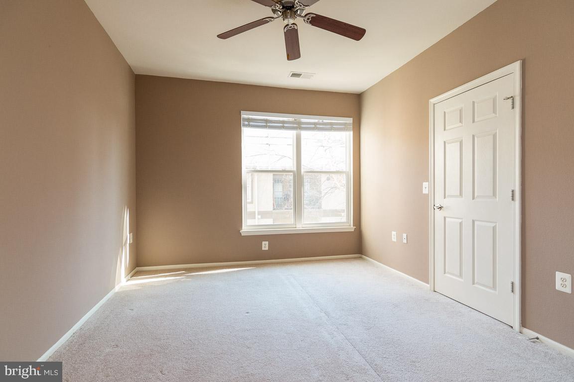 WHITE FLINT STATION - Residential Lease