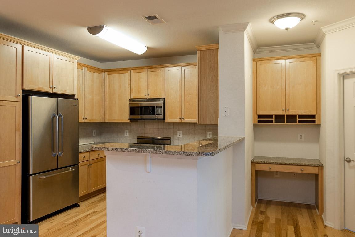 WHITE FLINT STATION - Residential Lease