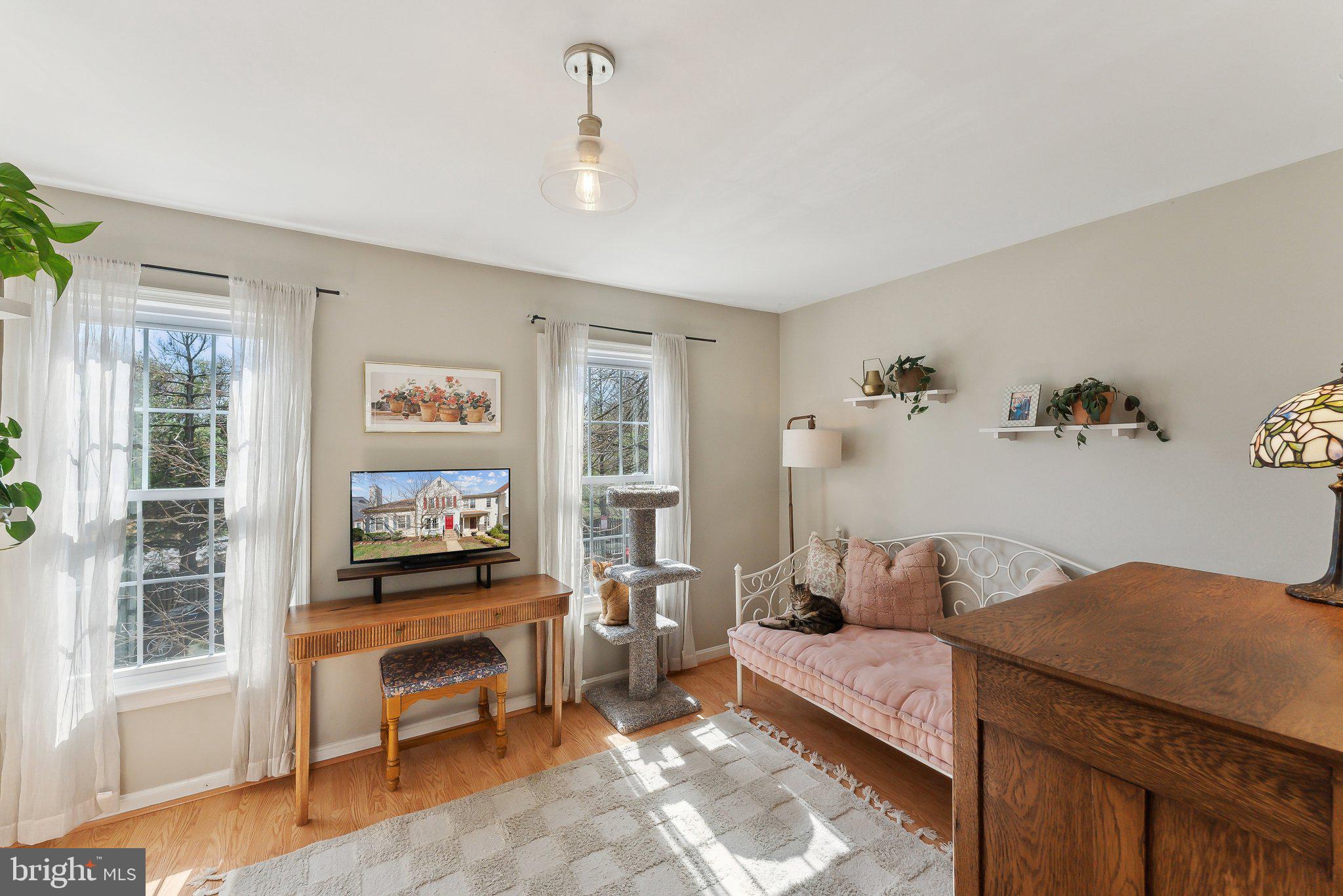 SOUTH KINGS STATION - Residential