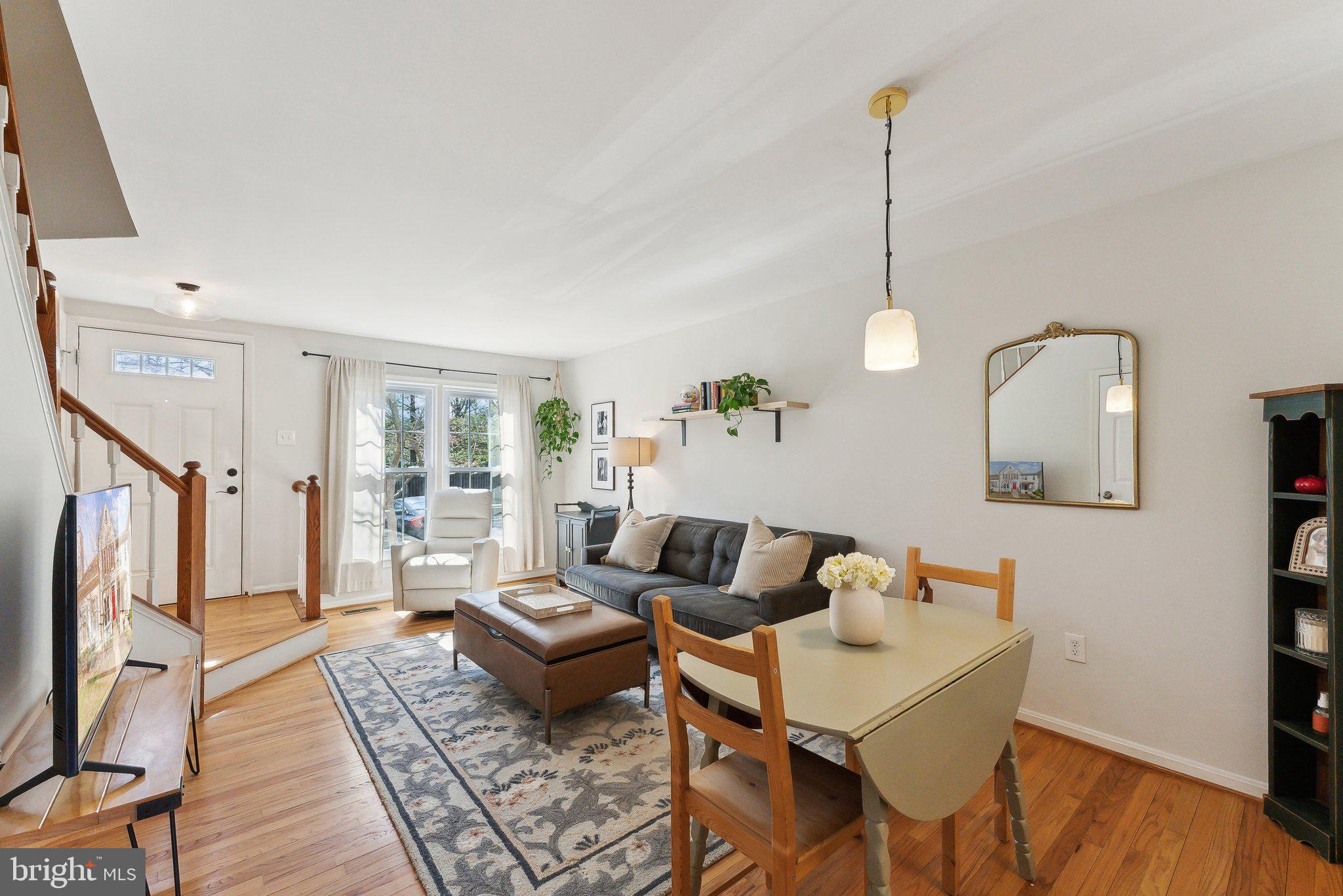 SOUTH KINGS STATION - Residential