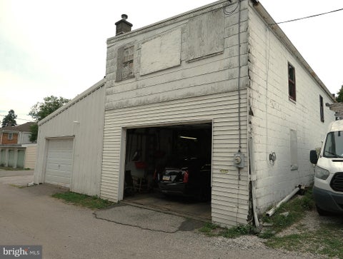Photo of 1819 W Clarke Avenue, YORK, PA 17404 (MLS # PAYK2109430)
