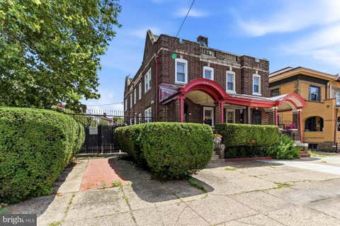 Townhouse For Sale - 2116 W Passyunk Avenue<br/> PHILADELPHIA, PA 19145