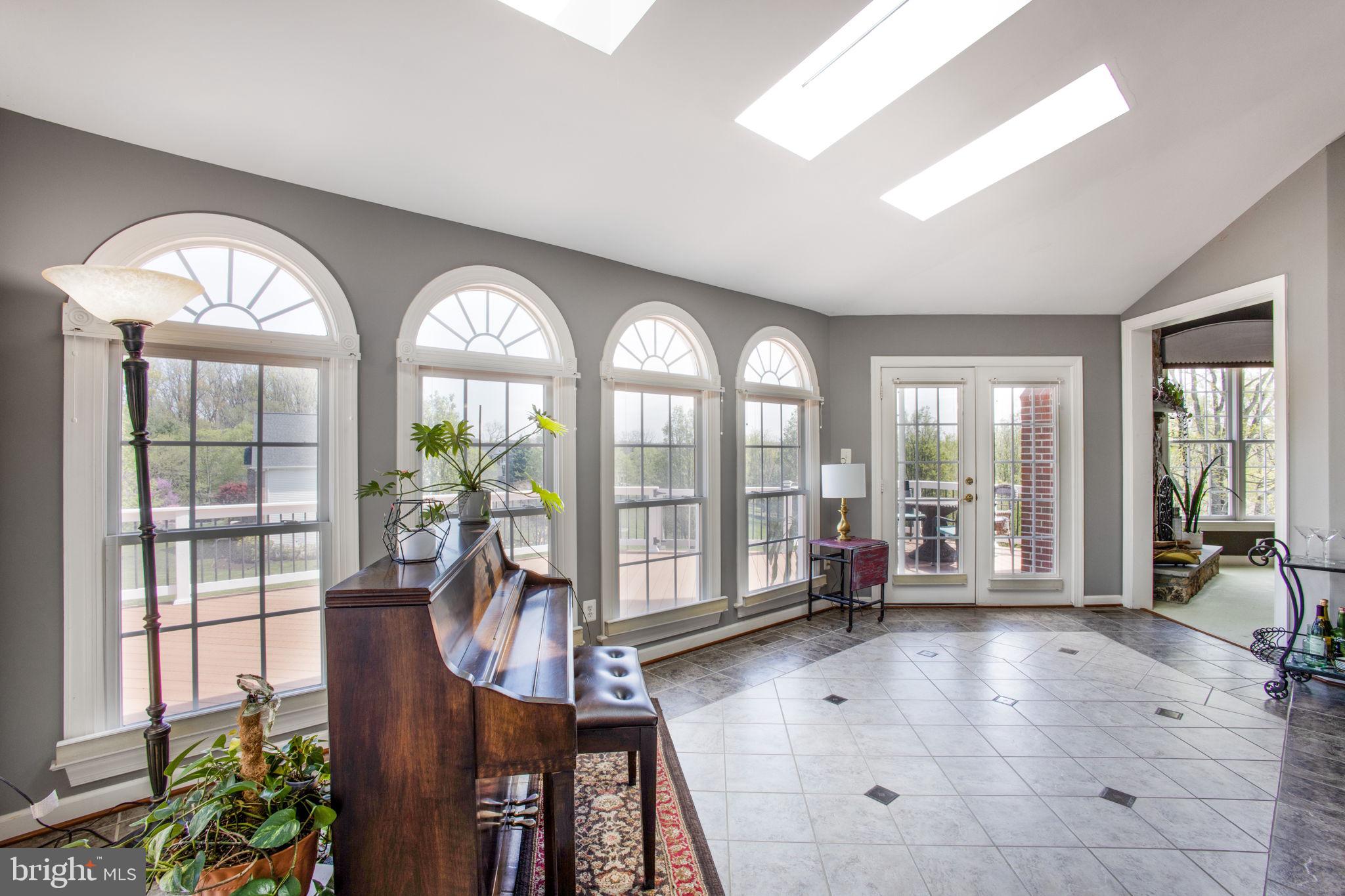 MONTICELLO - Residential