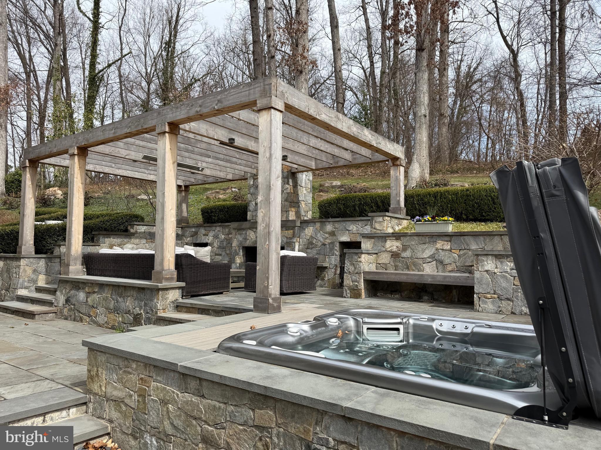 BANNOCKBURN - Residential