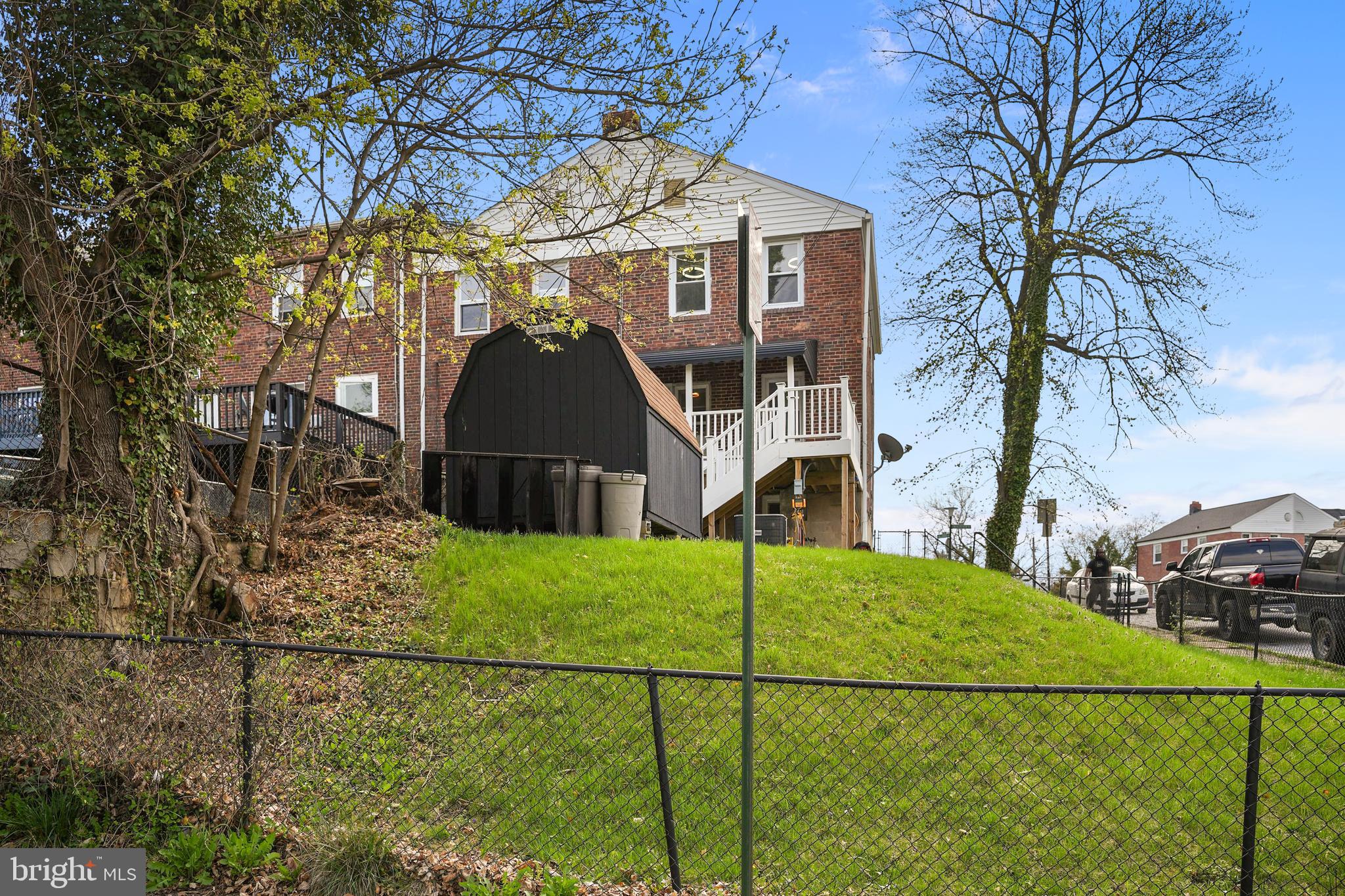 UPLANDS - Residential