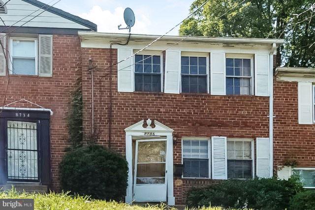 Come see this brick style two story condo/apartment with 3 bedroom and 1 full bathroom that has an approximately 1,122 square feet of living space. This home features a open floor plan, backyard and conveniently located to Quebec Terrace park and New Hampshire Estates elementary school. Don't let this one pass you by, contact a local agent now for your viewing schedule.