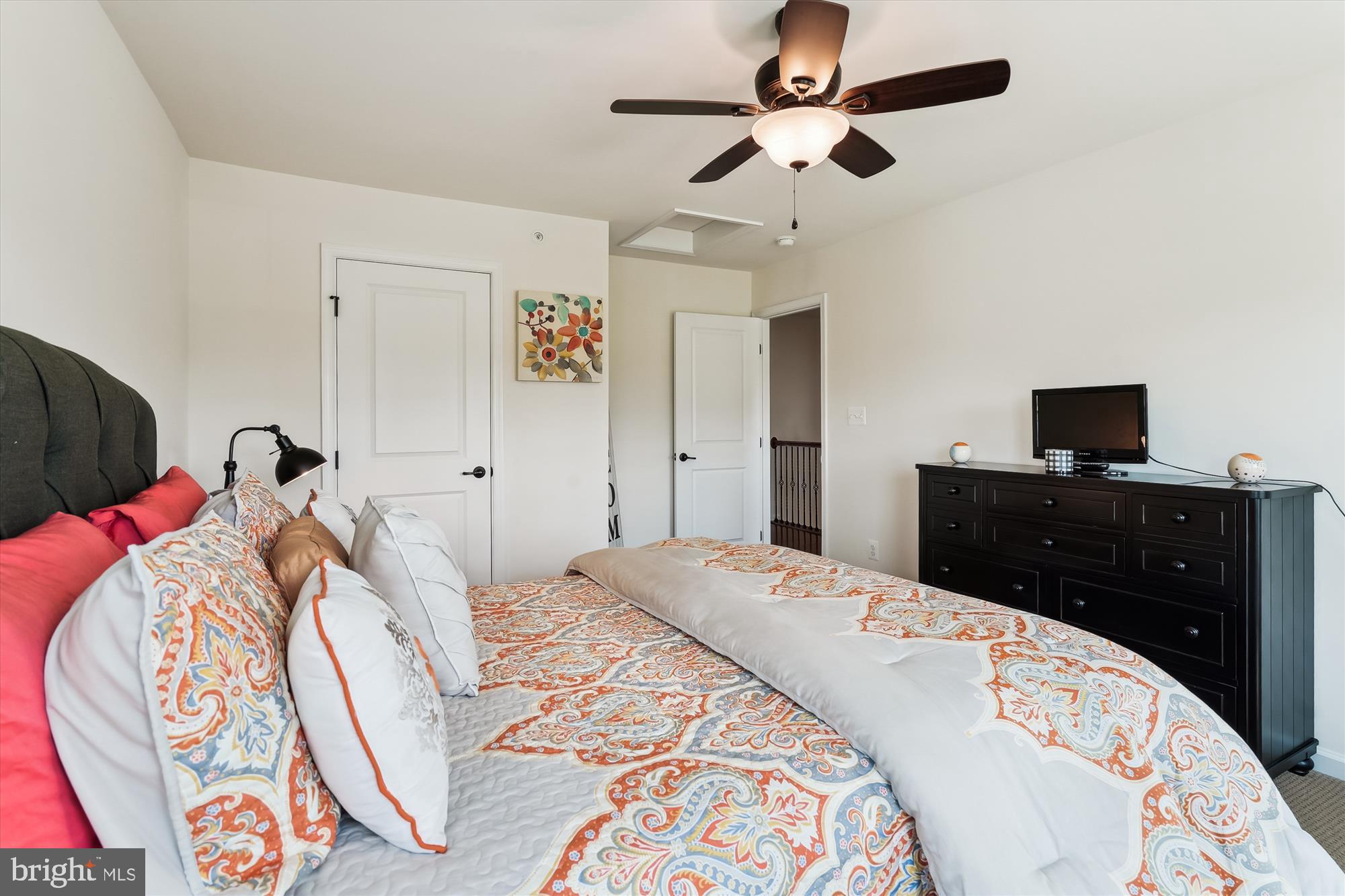 POTOMAC SHORES - Residential