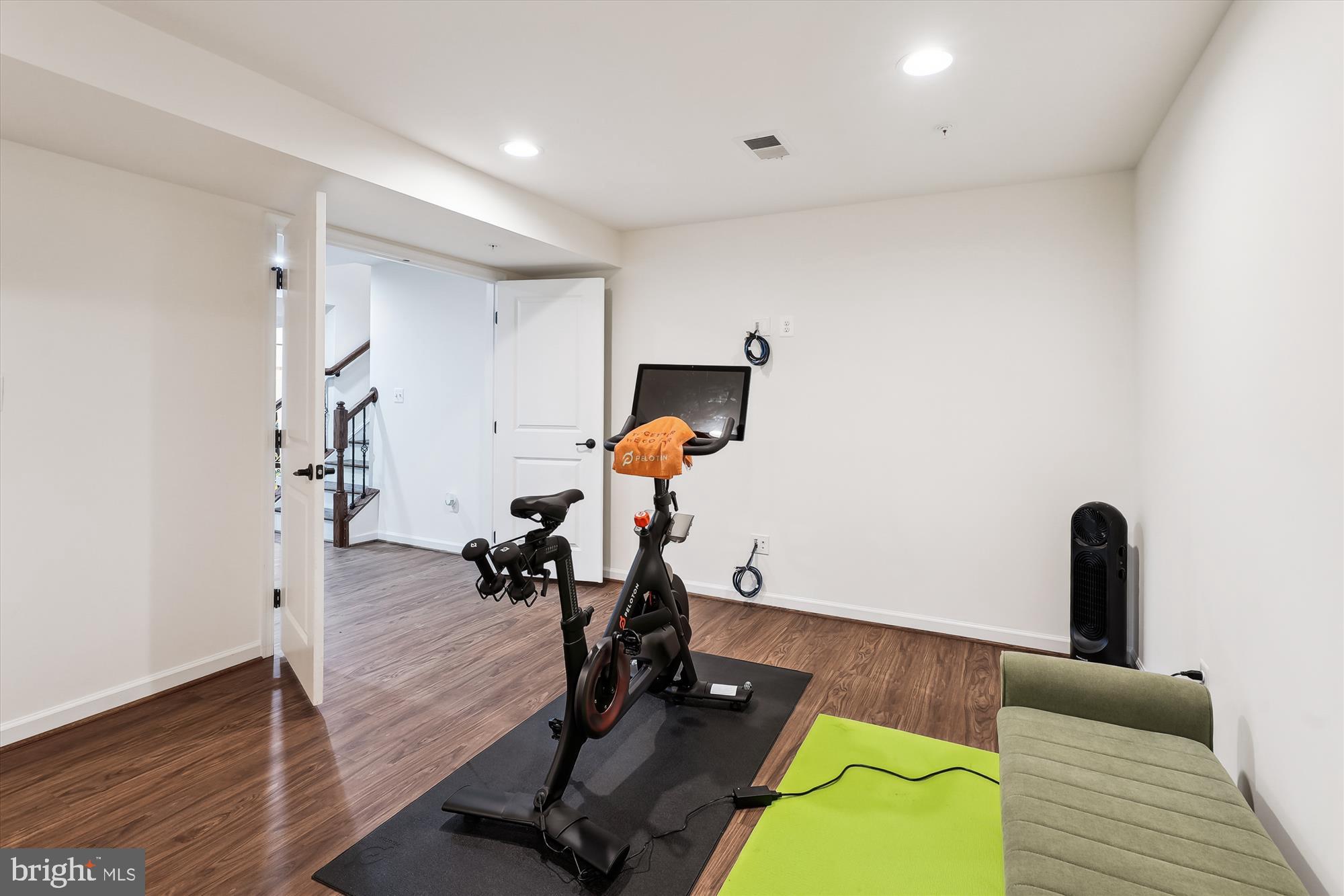 POTOMAC SHORES - Residential