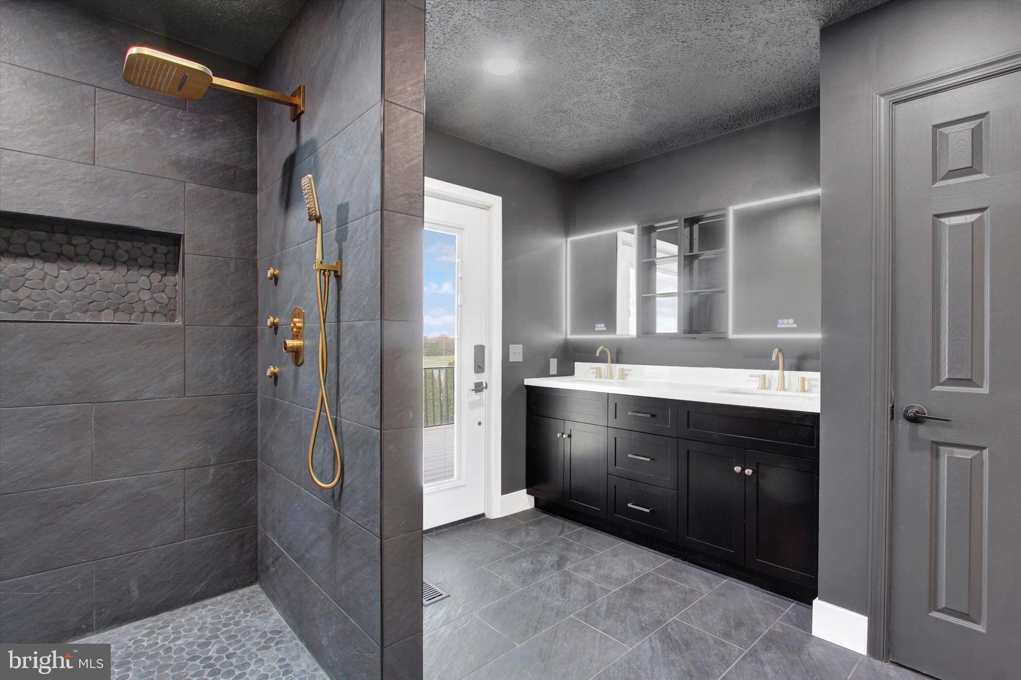 LITTLESTOWN AREA - Residential