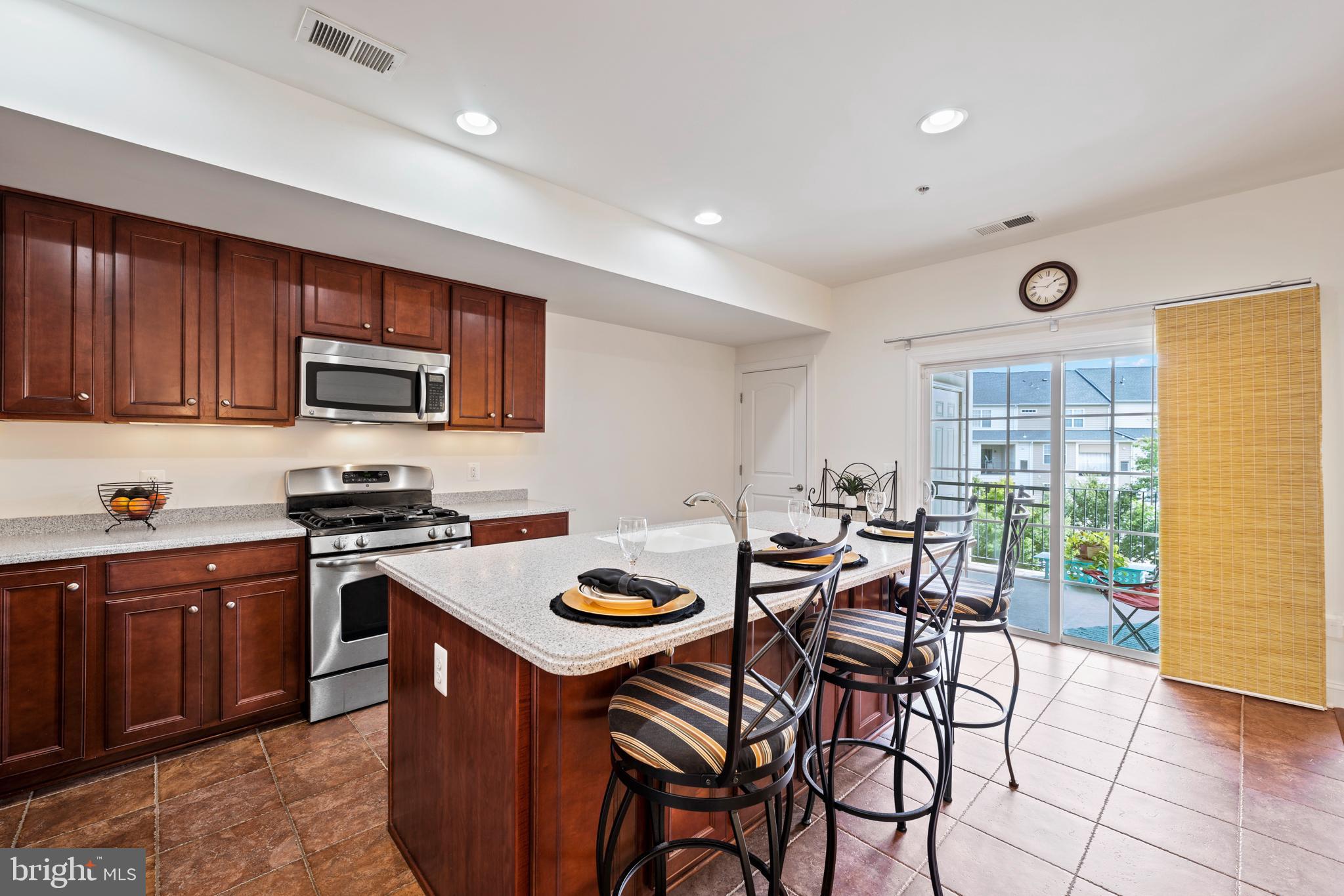 POTOMAC CLUB - Residential