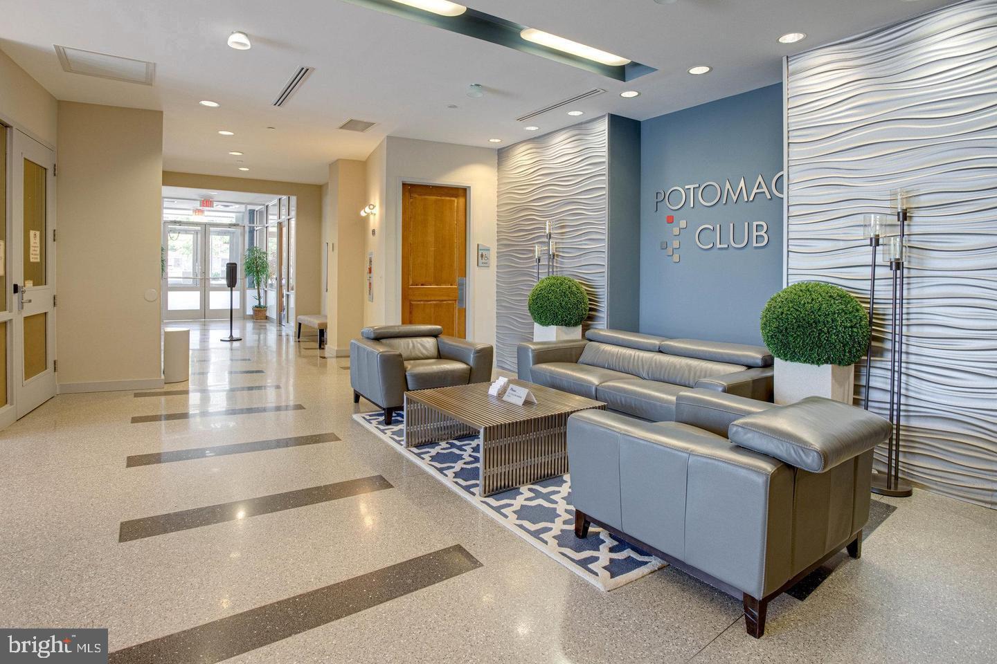 POTOMAC CLUB - Residential