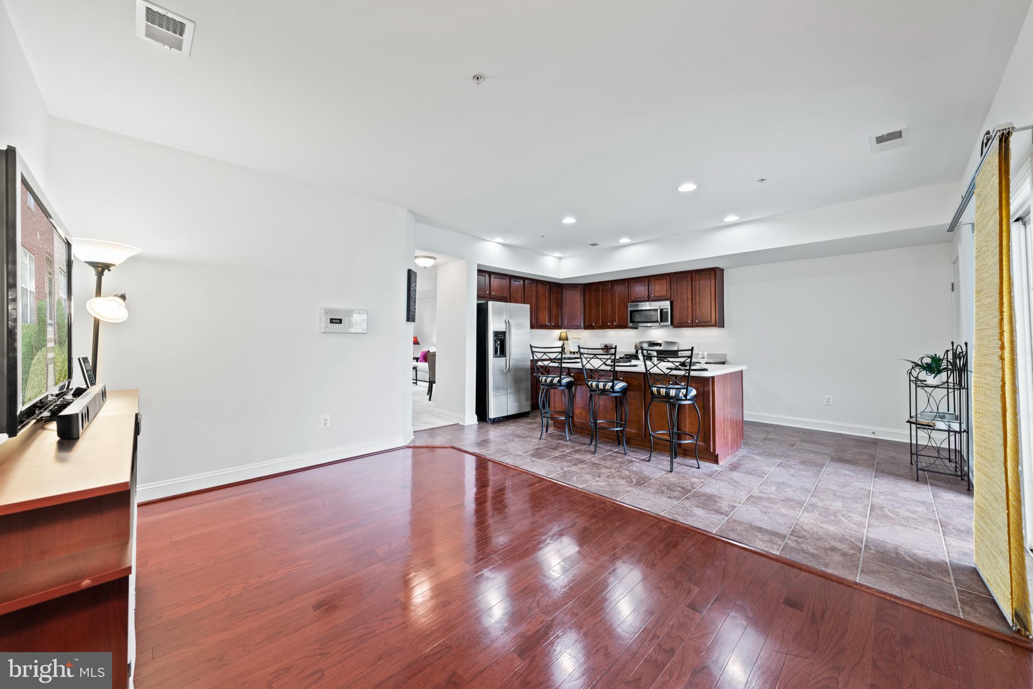 POTOMAC CLUB - Residential