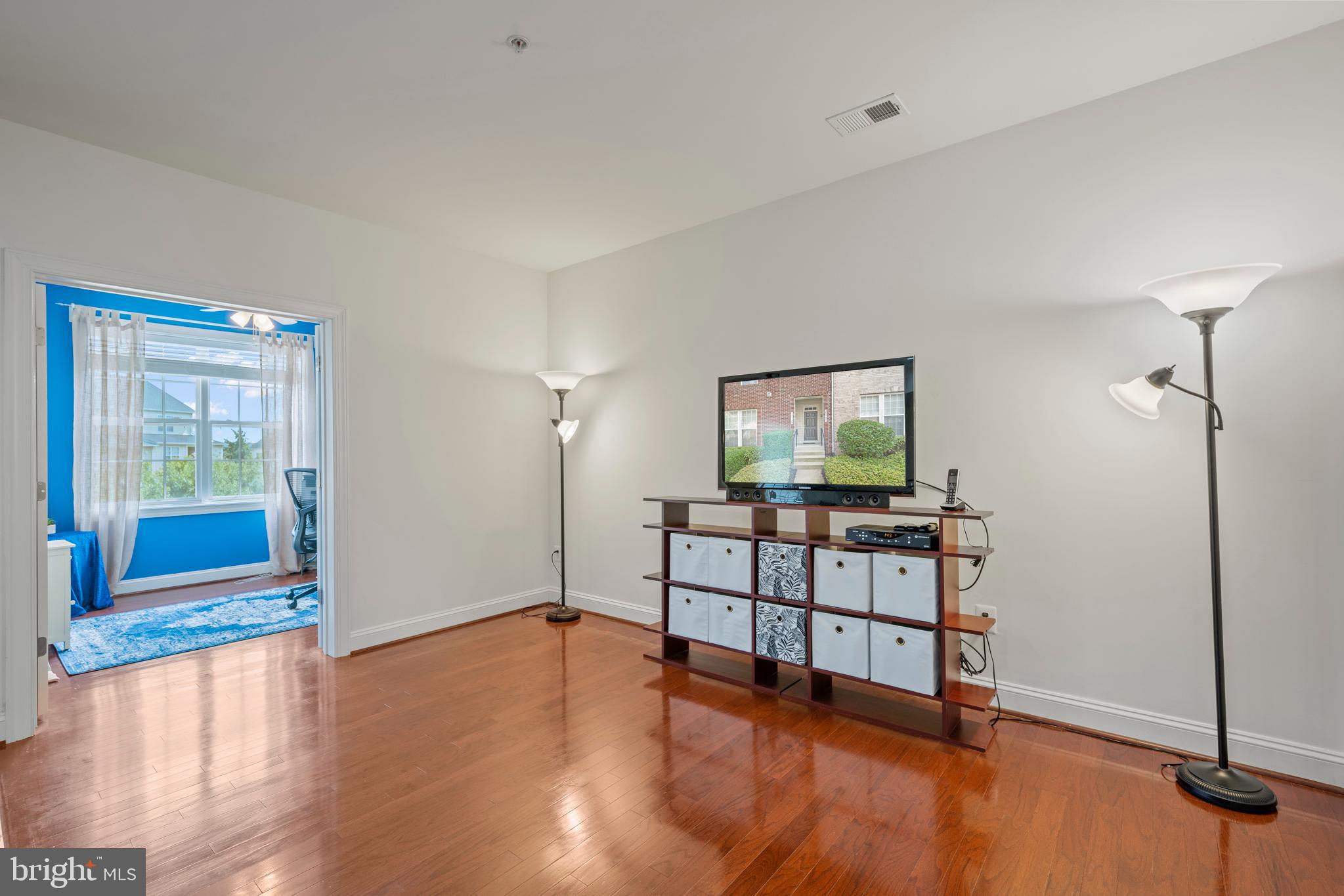 POTOMAC CLUB - Residential