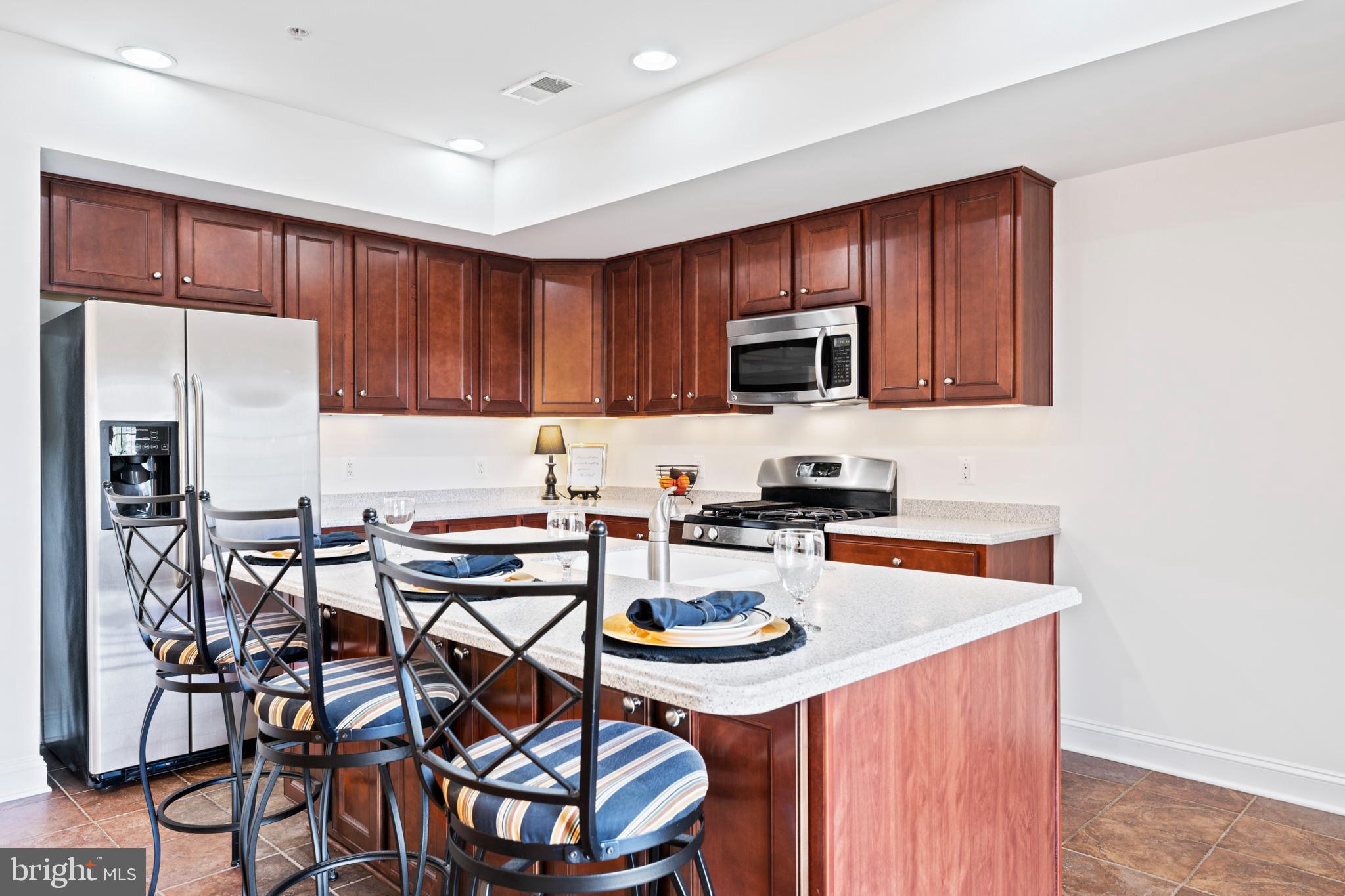 POTOMAC CLUB - Residential