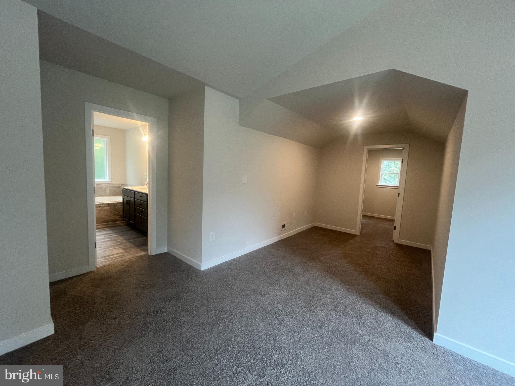 CABIN POINT - Residential