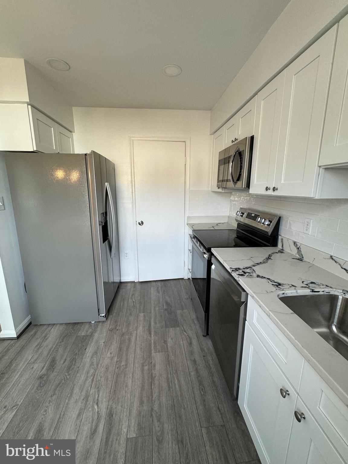 POINT OF WOODS EAST - Residential