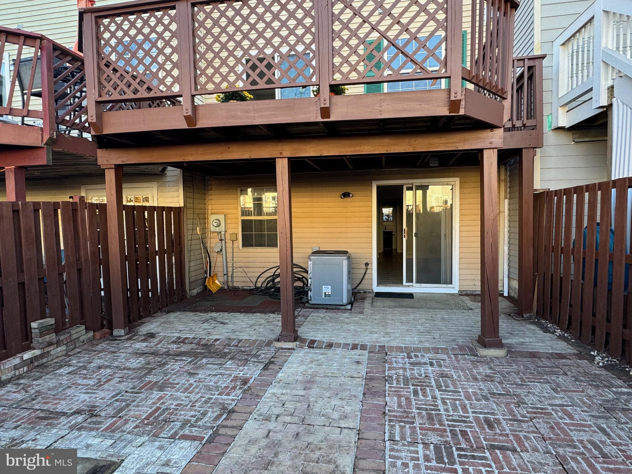 POINT OF WOODS EAST - Residential