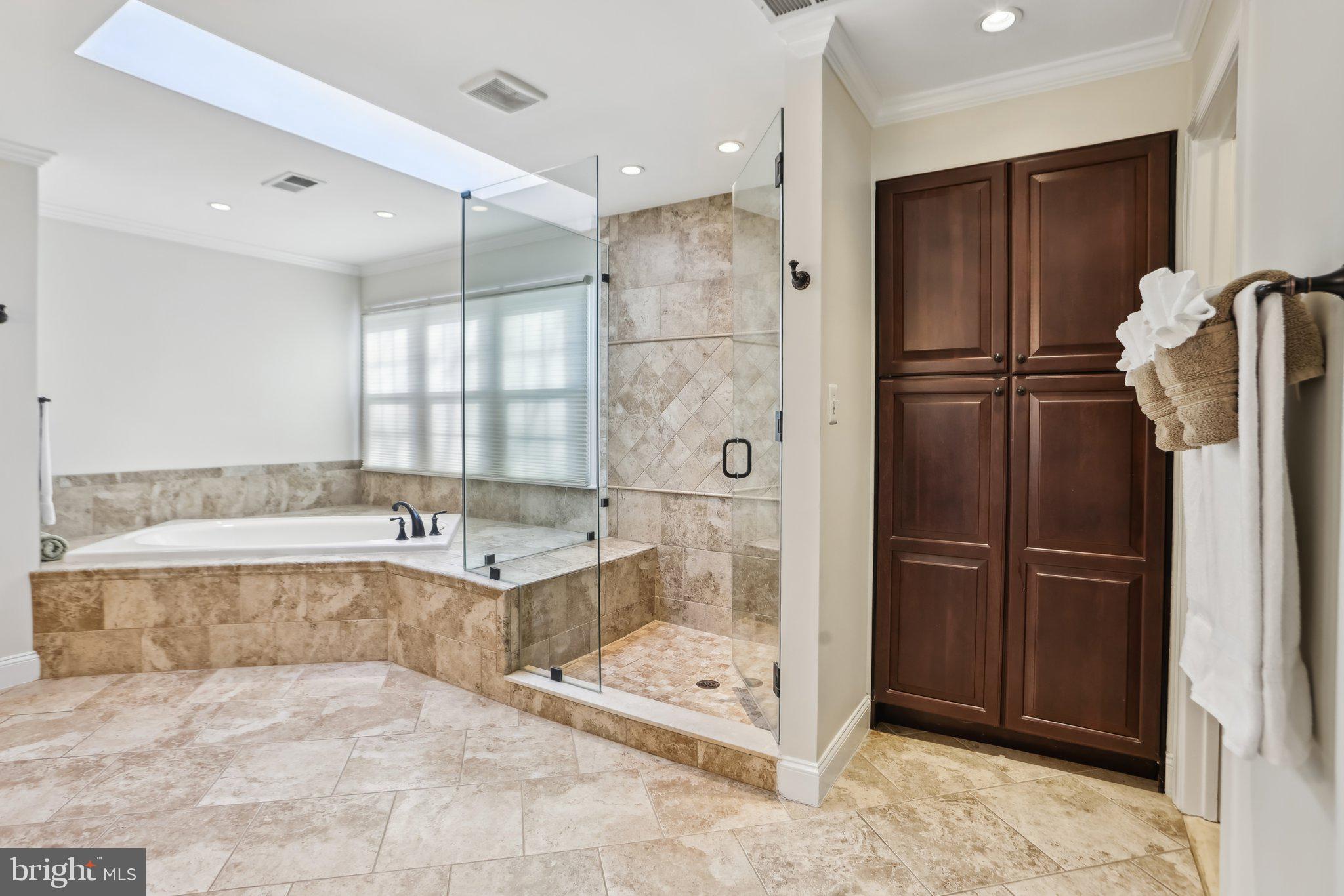 OLD DRANESVILLE HUNT CLUB - Residential