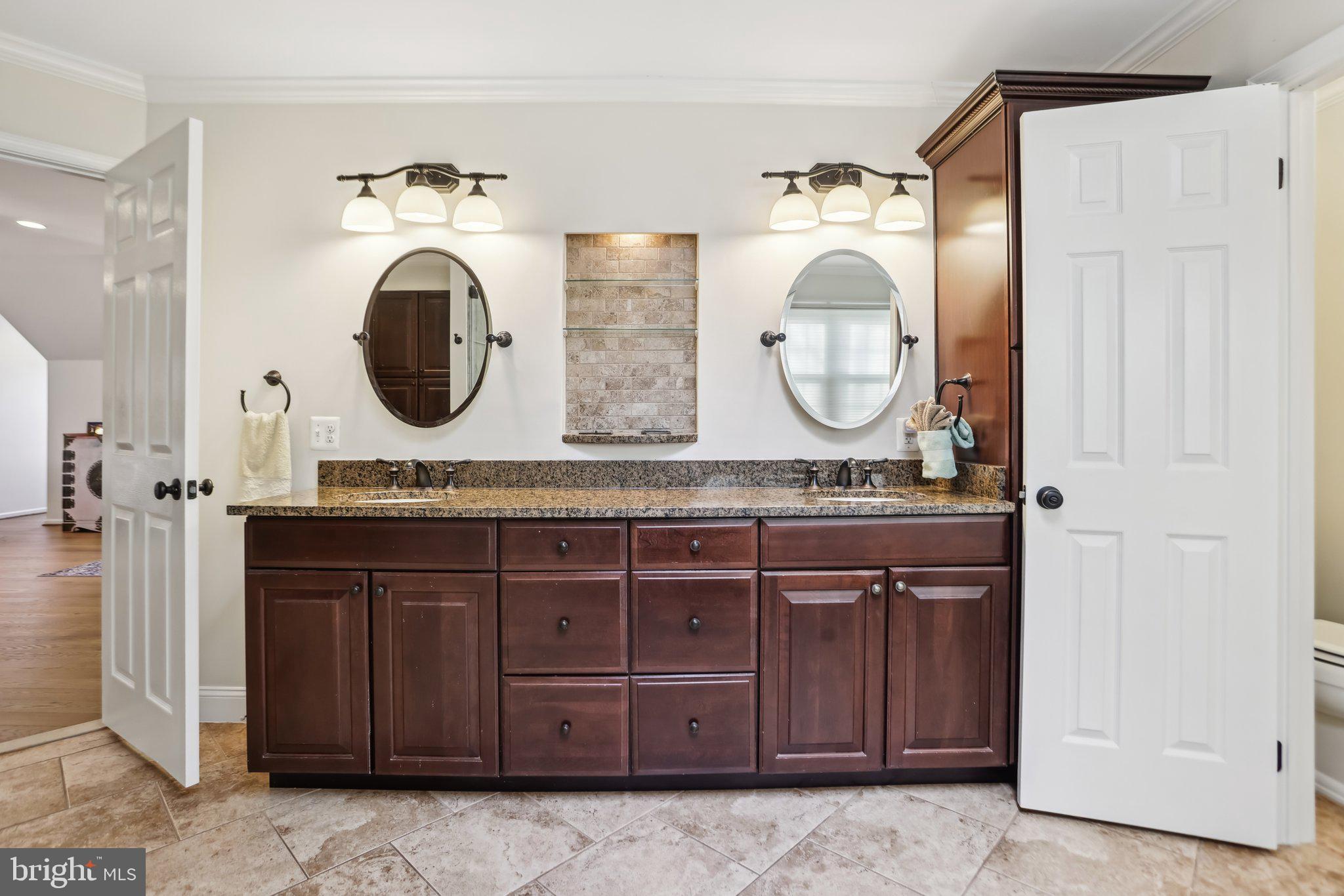 OLD DRANESVILLE HUNT CLUB - Residential