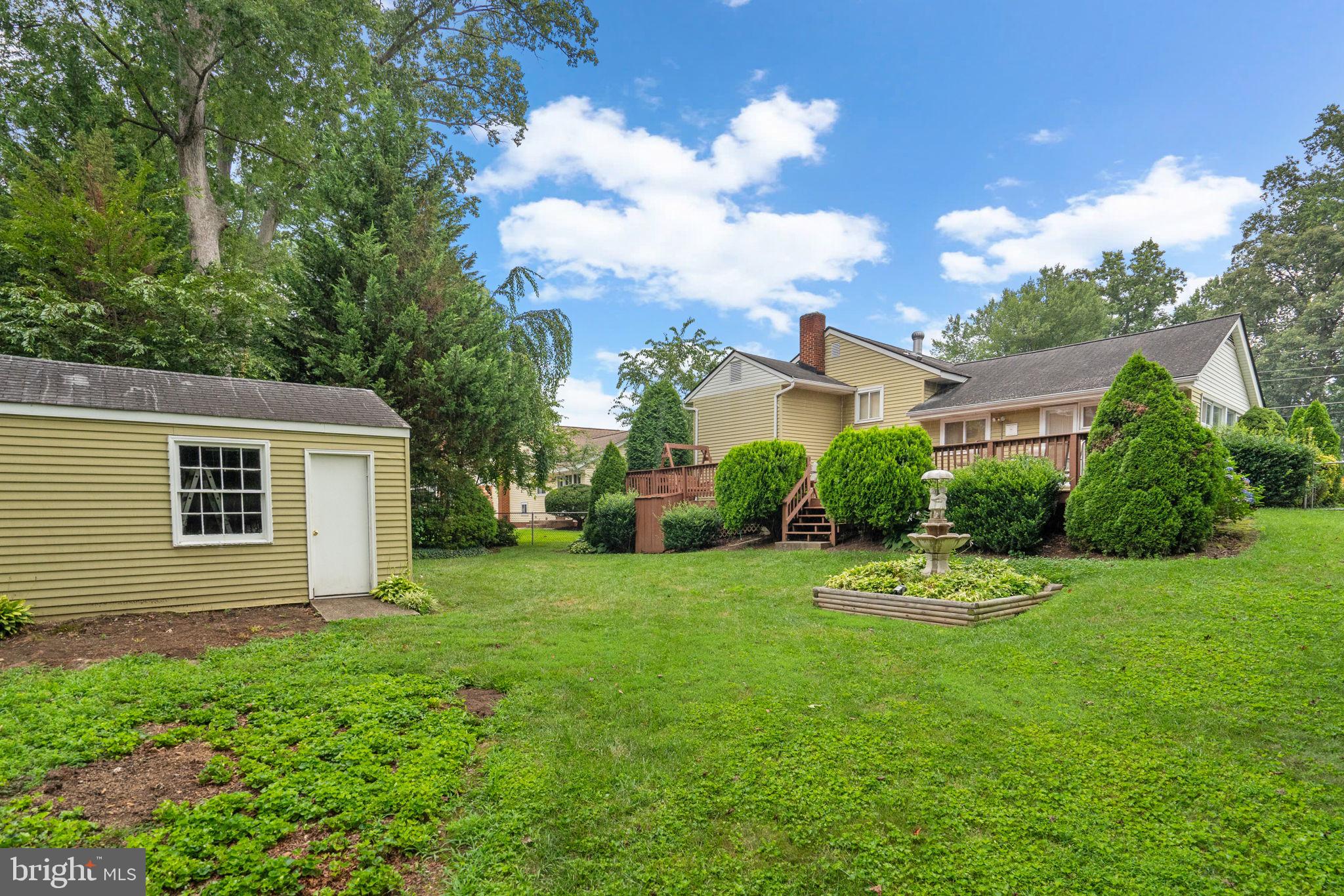 10829 WOODLAND DRIVE