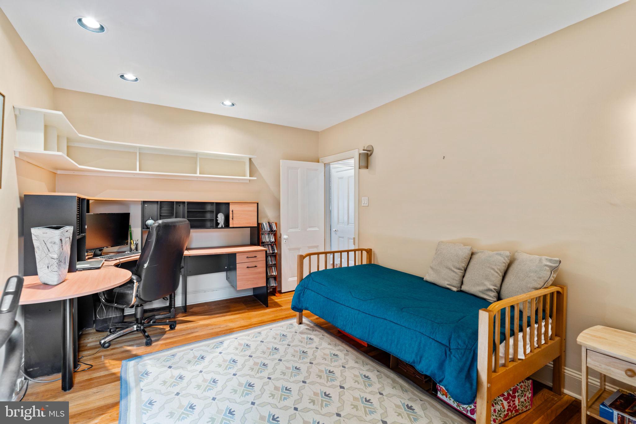 RITTENHOUSE SQUARE - Residential