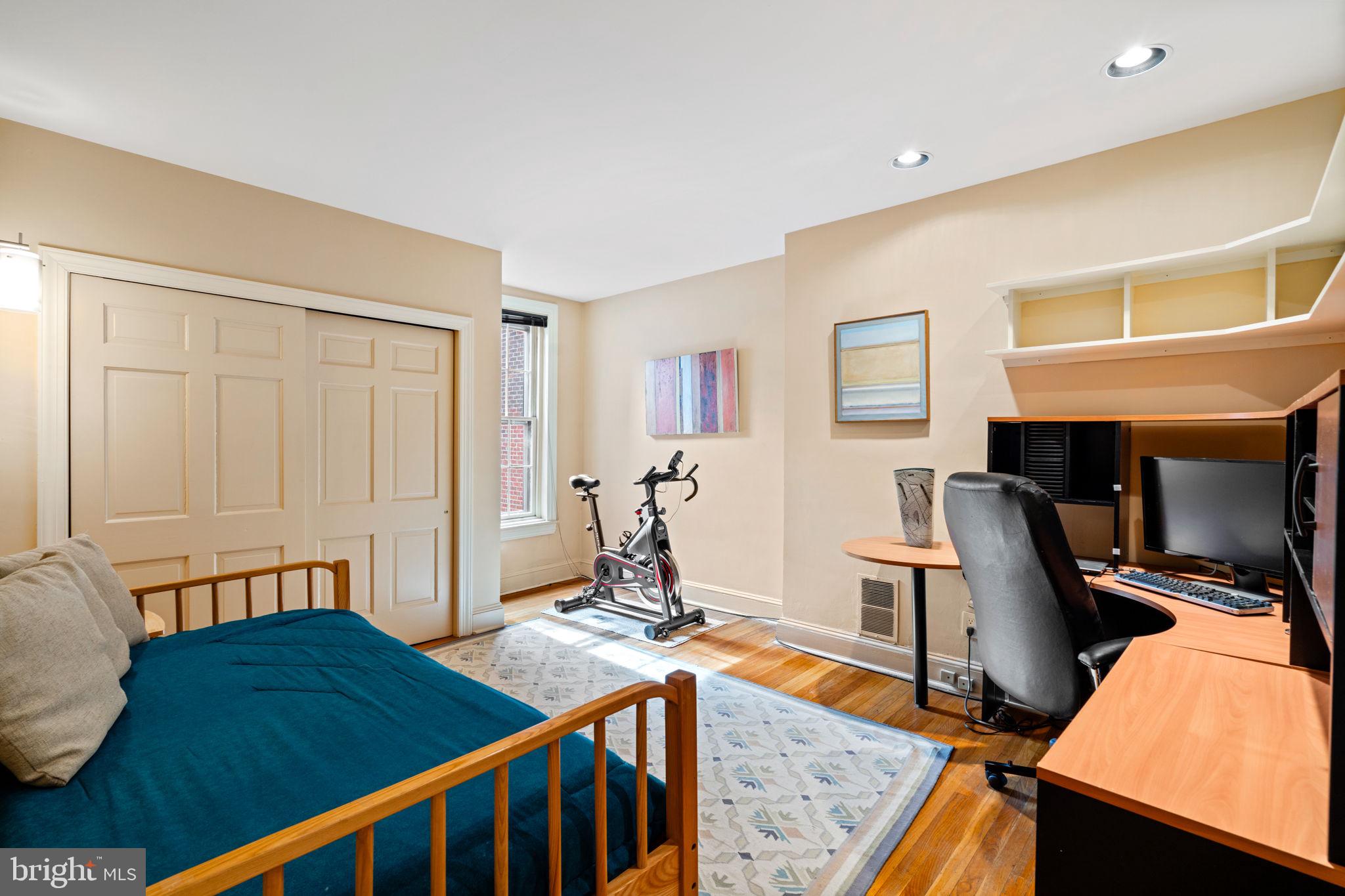 RITTENHOUSE SQUARE - Residential