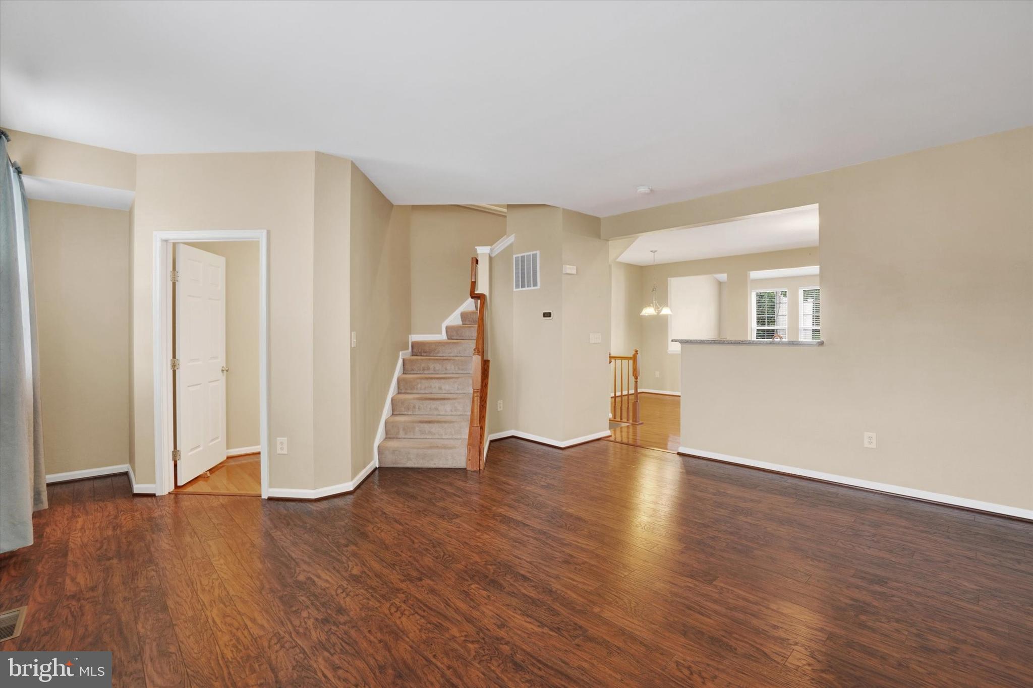 CARRIAGE HILL - Residential