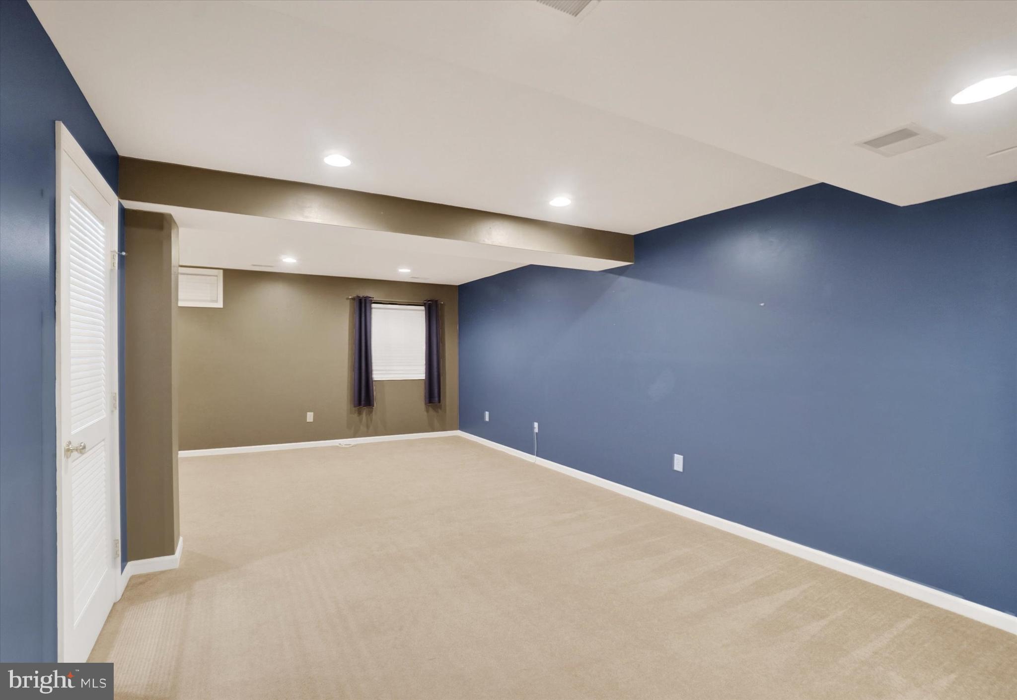 CARRIAGE HILL - Residential