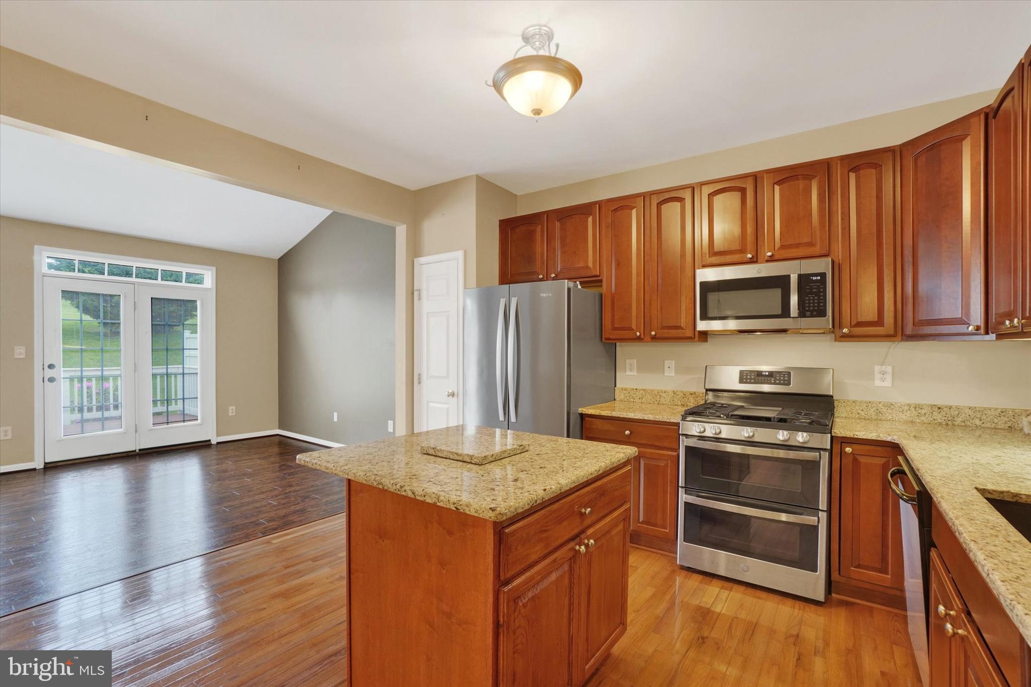 CARRIAGE HILL - Residential