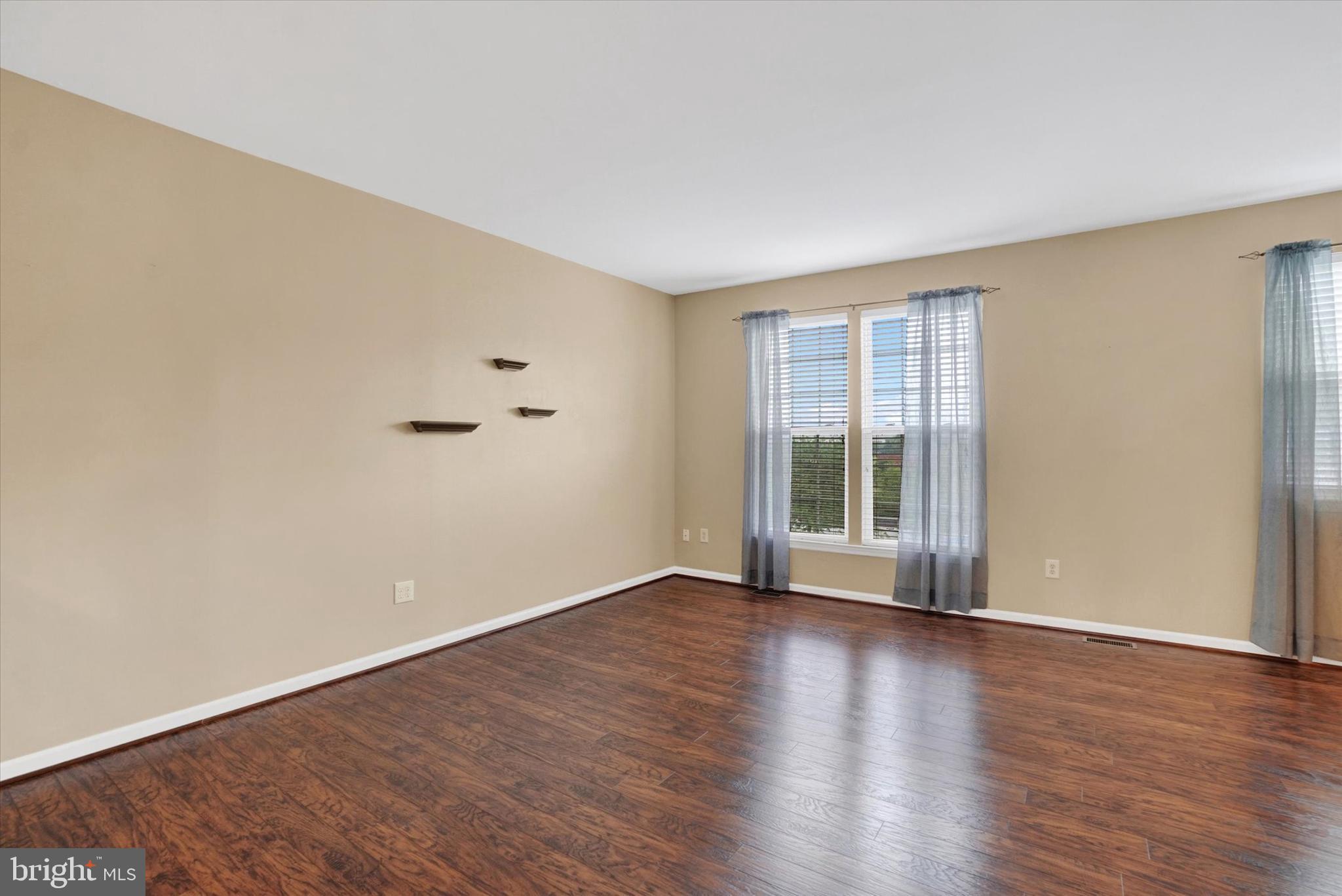 CARRIAGE HILL - Residential