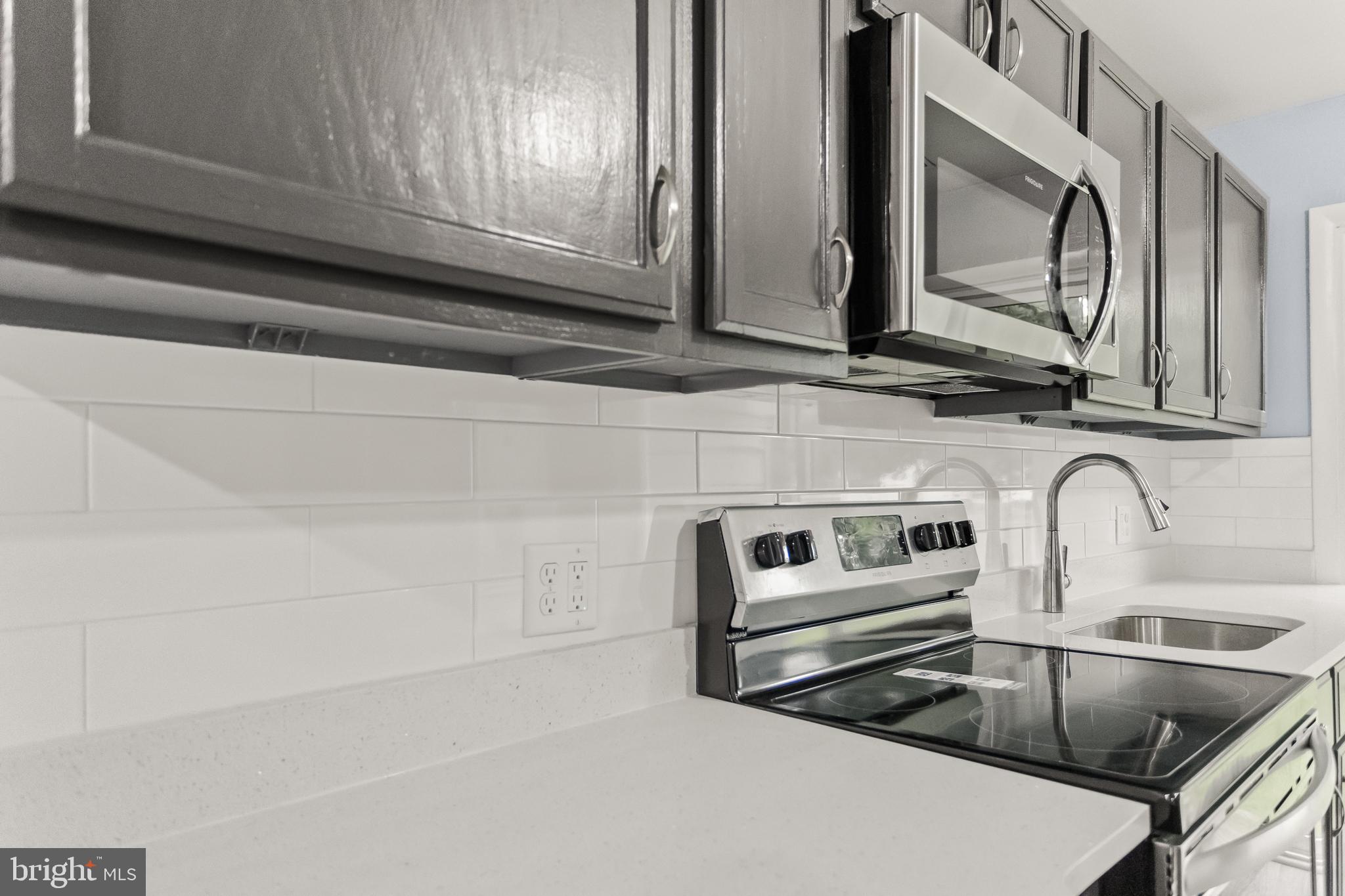 MANOKIN GLEN - Residential