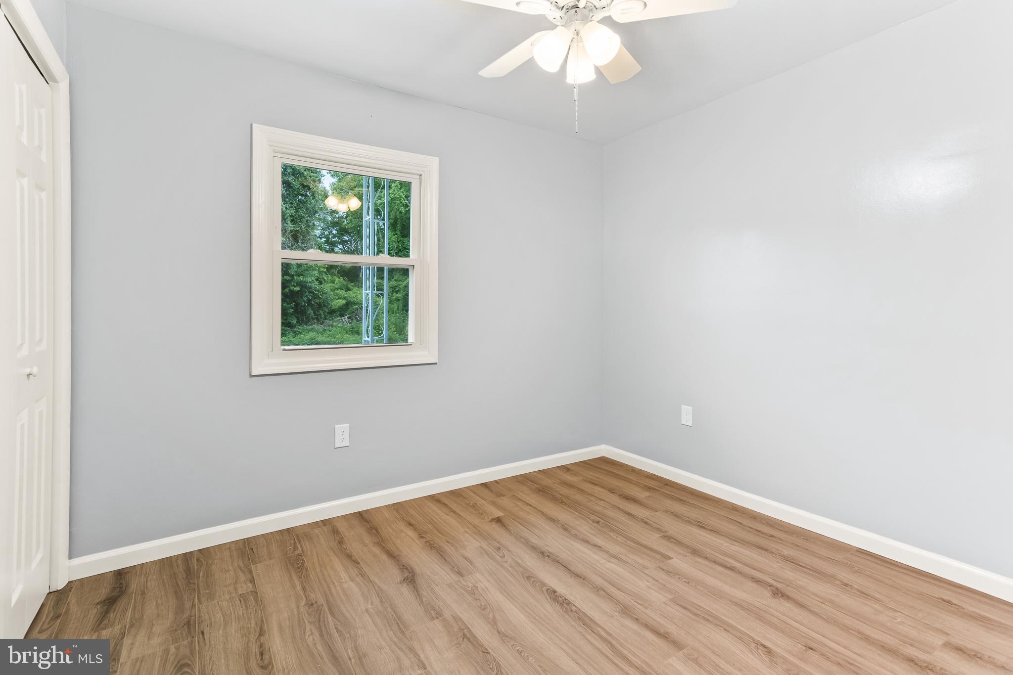 MANOKIN GLEN - Residential