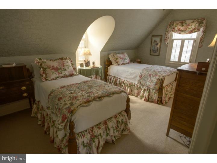 WAWASET PARK - Residential