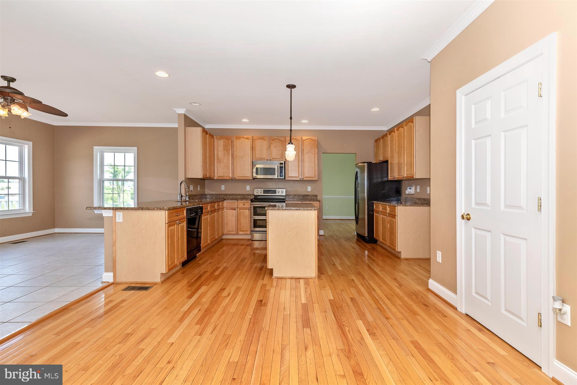 SPRUCE HILL ESTATES - Residential