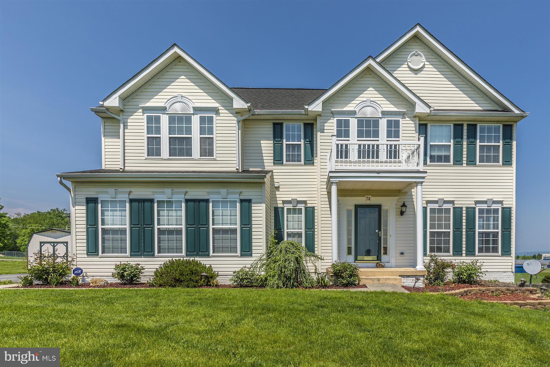 SPRUCE HILL ESTATES - Residential