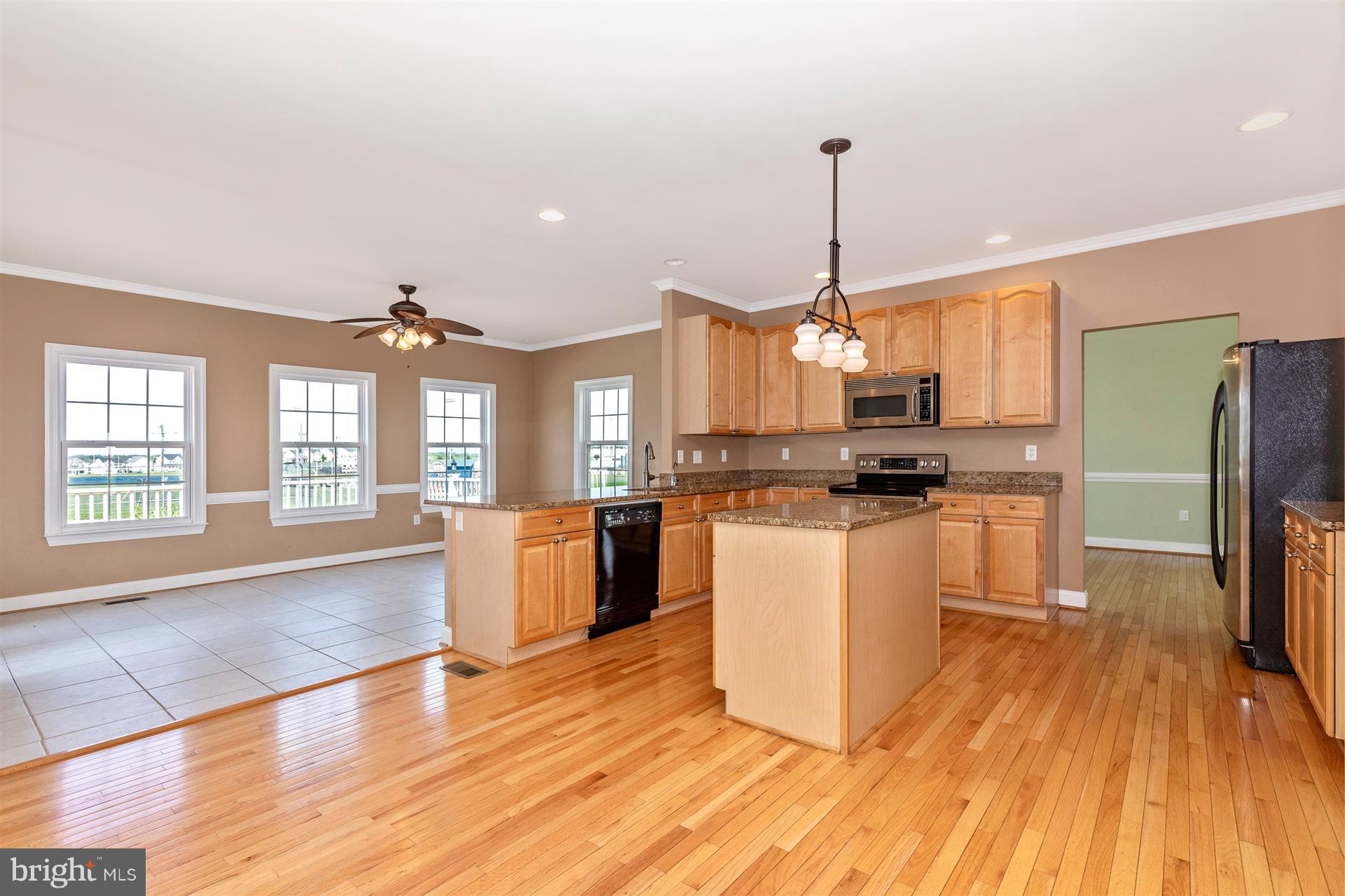 SPRUCE HILL ESTATES - Residential