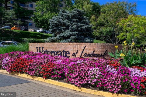 Photo of 307 Yoakum Parkway #1507, ALEXANDRIA, VA 22304 (MLS # VAAX2066544)