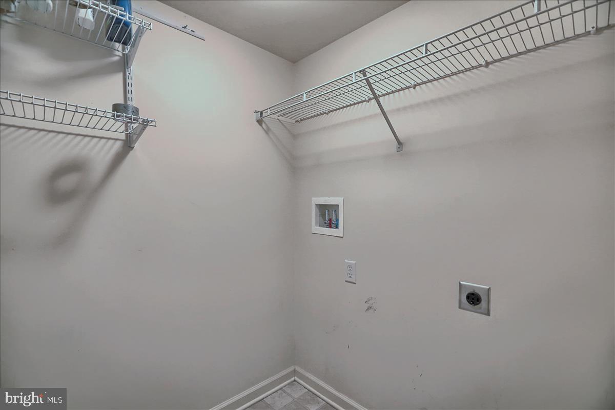 TWIN CREEKS - Residential