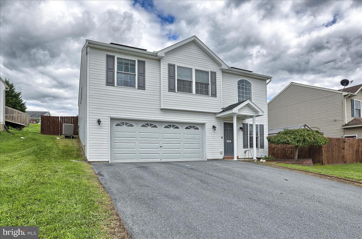 TWIN CREEKS - Residential