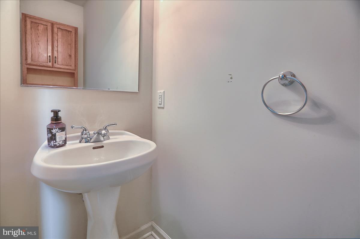 TWIN CREEKS - Residential