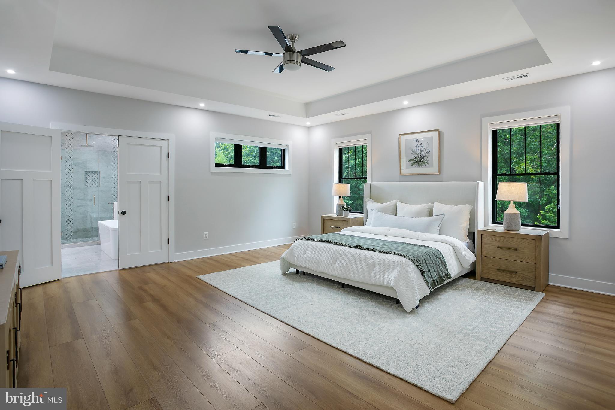 VIENNA WOODS - Residential