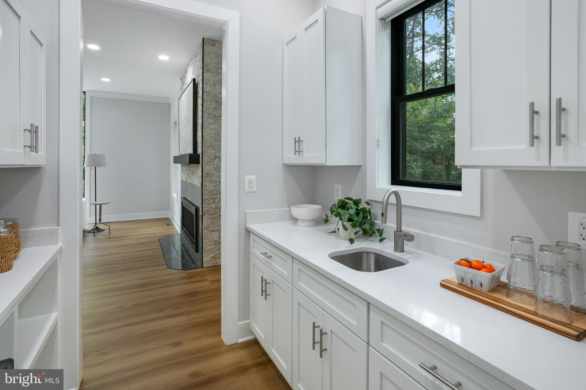 VIENNA WOODS - Residential