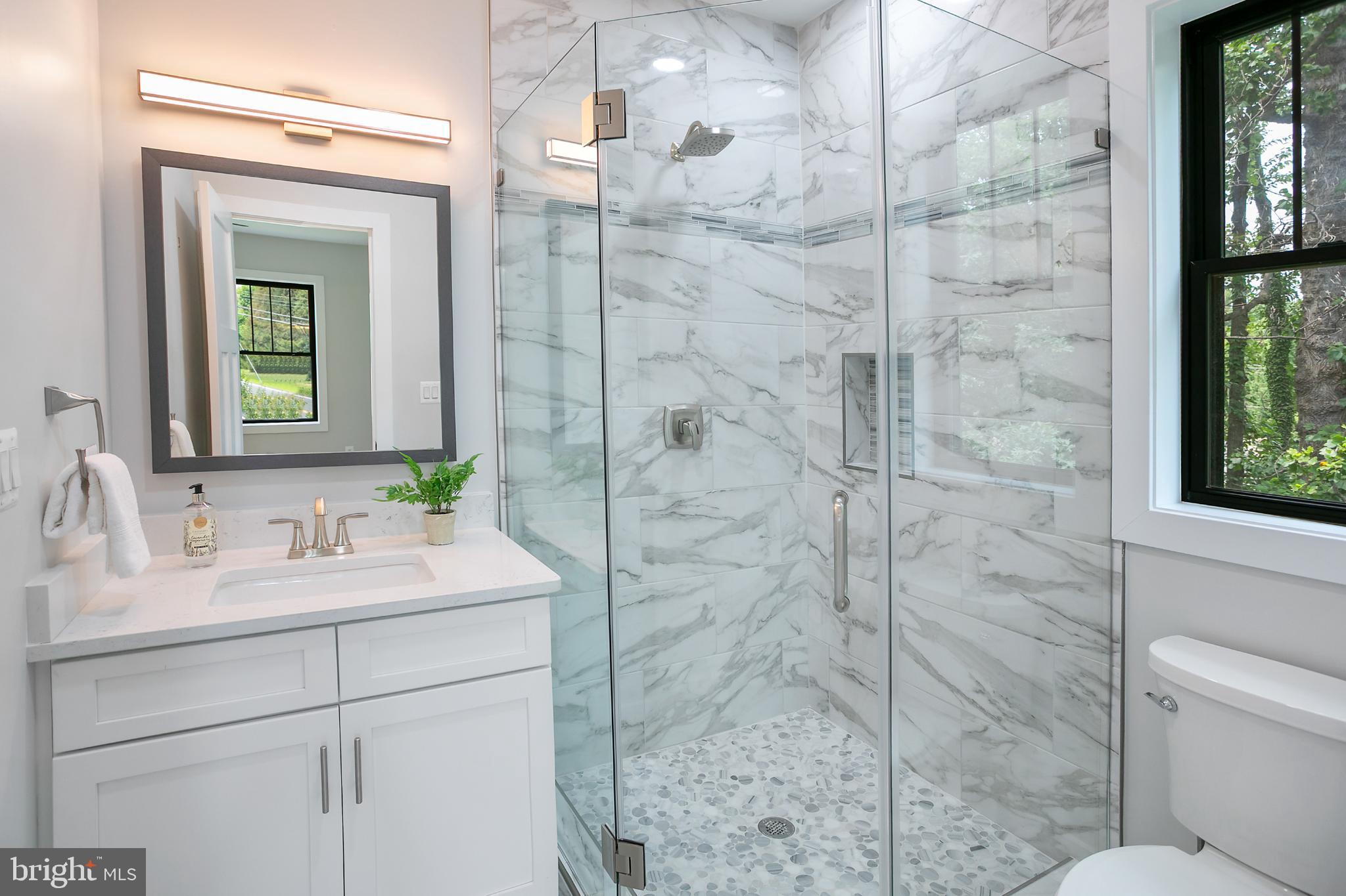 VIENNA WOODS - Residential