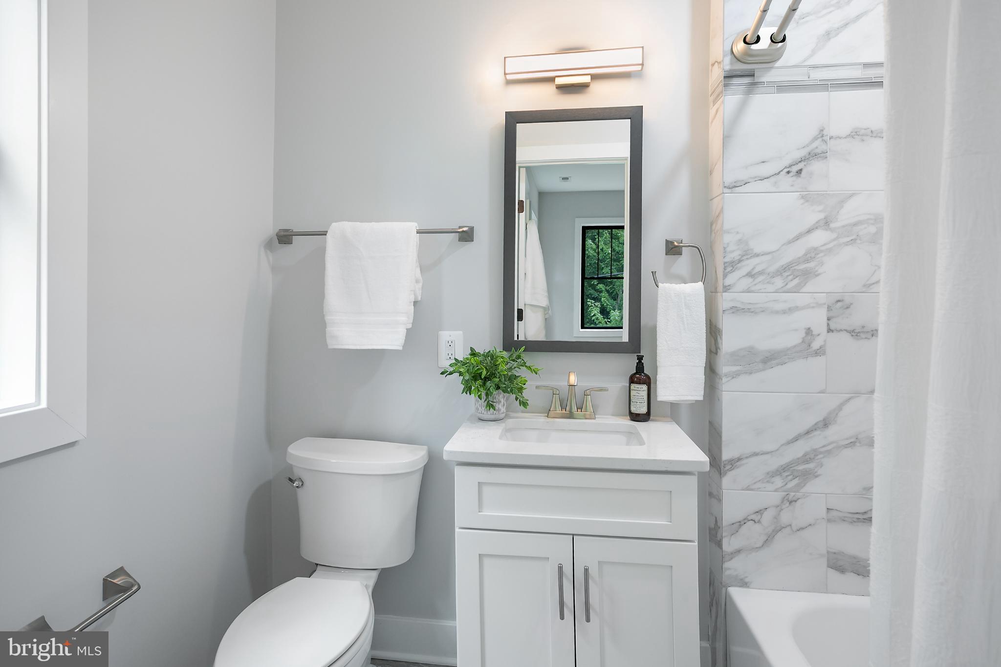 VIENNA WOODS - Residential