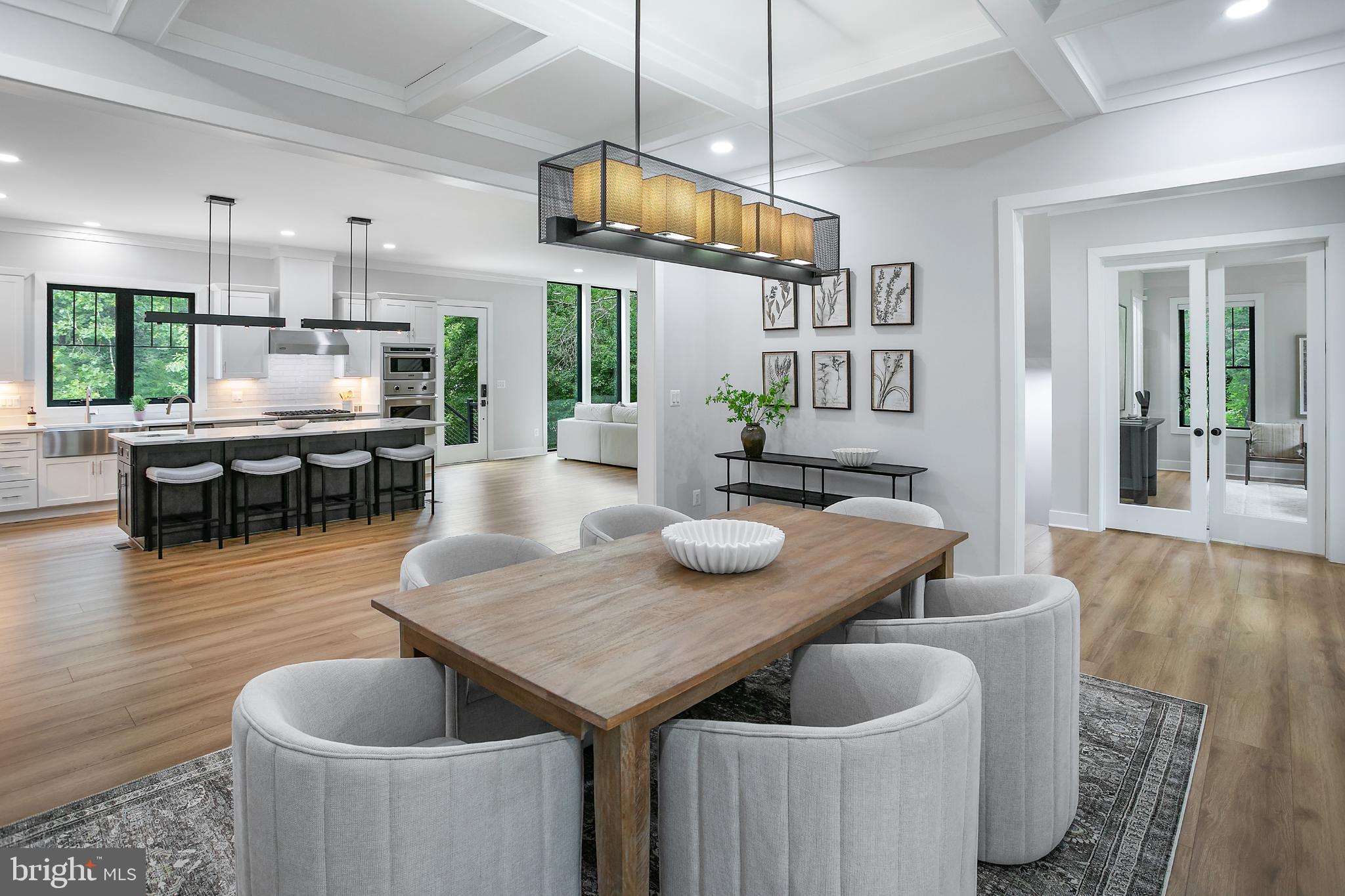 VIENNA WOODS - Residential